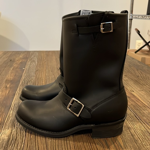 new 9 woman’s Frye engineer 12r boots black leather moto style boot - Picture 5 of 11